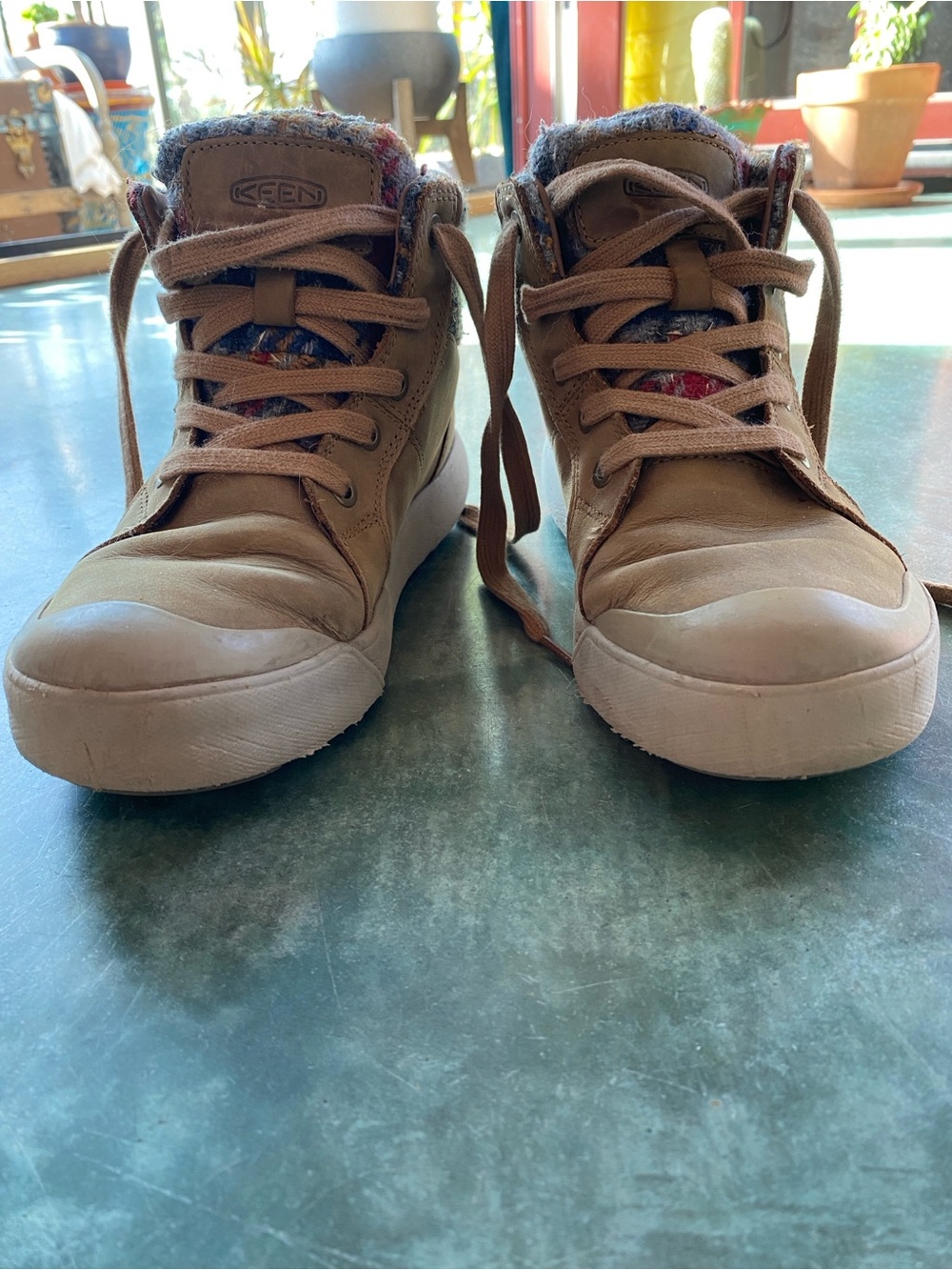Keen Women's Tan Nubuck Leather Lace-Up High Top Boots with Patterned Cuff - Picture 9 of 12